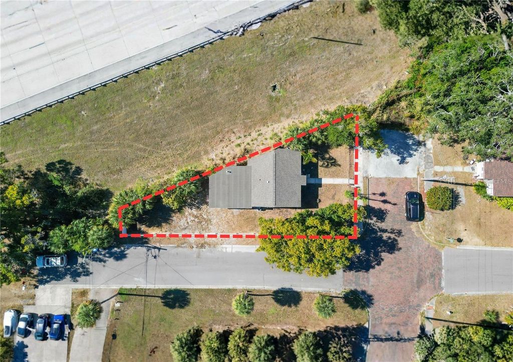 Photo of 2100 28th Avenue N, St Petersburg, FL 33713 (MLS # TB8469391)