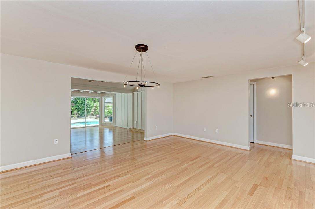 GULF GATE - Residential Lease