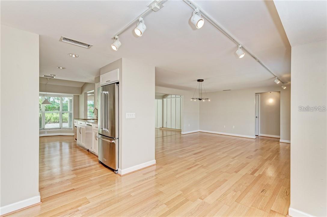 GULF GATE - Residential Lease