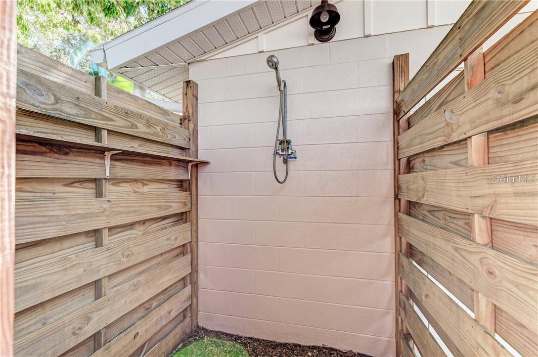 GULF GATE - Residential Lease