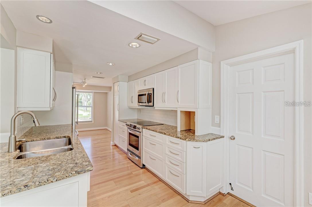 GULF GATE - Residential Lease