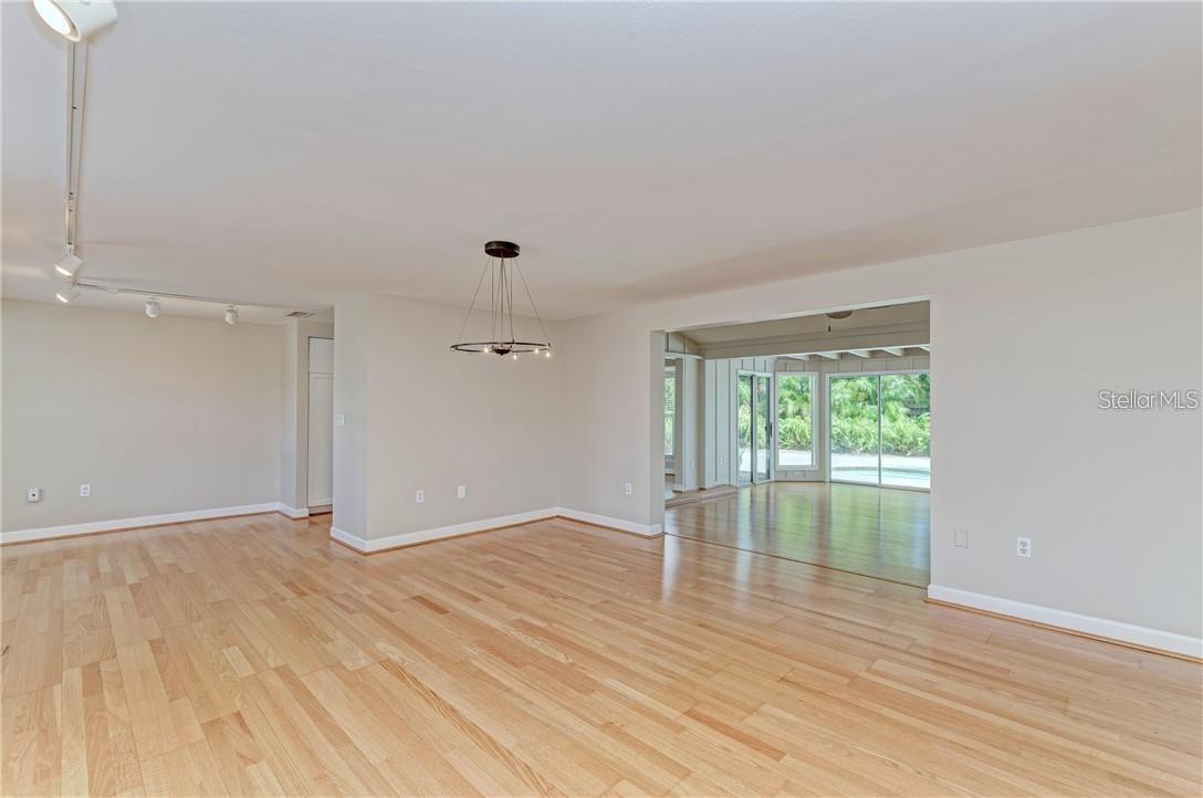 GULF GATE - Residential Lease