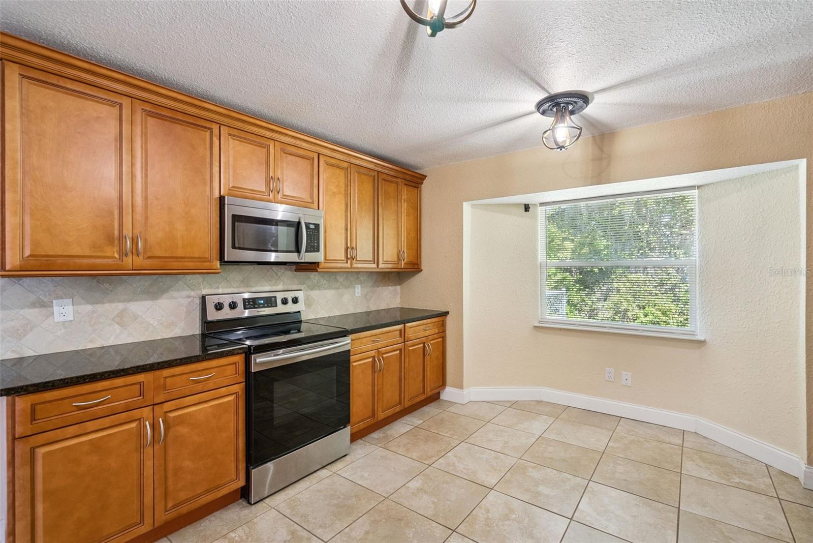 DELTONA LAKES UNIT 31 - Residential