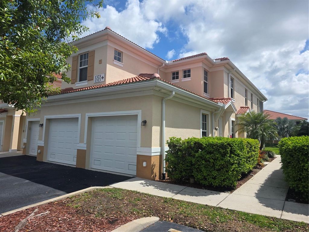 Photo of 240 W End Drive #1323, Punta Gorda, FL 33950 (MLS # C7524153)