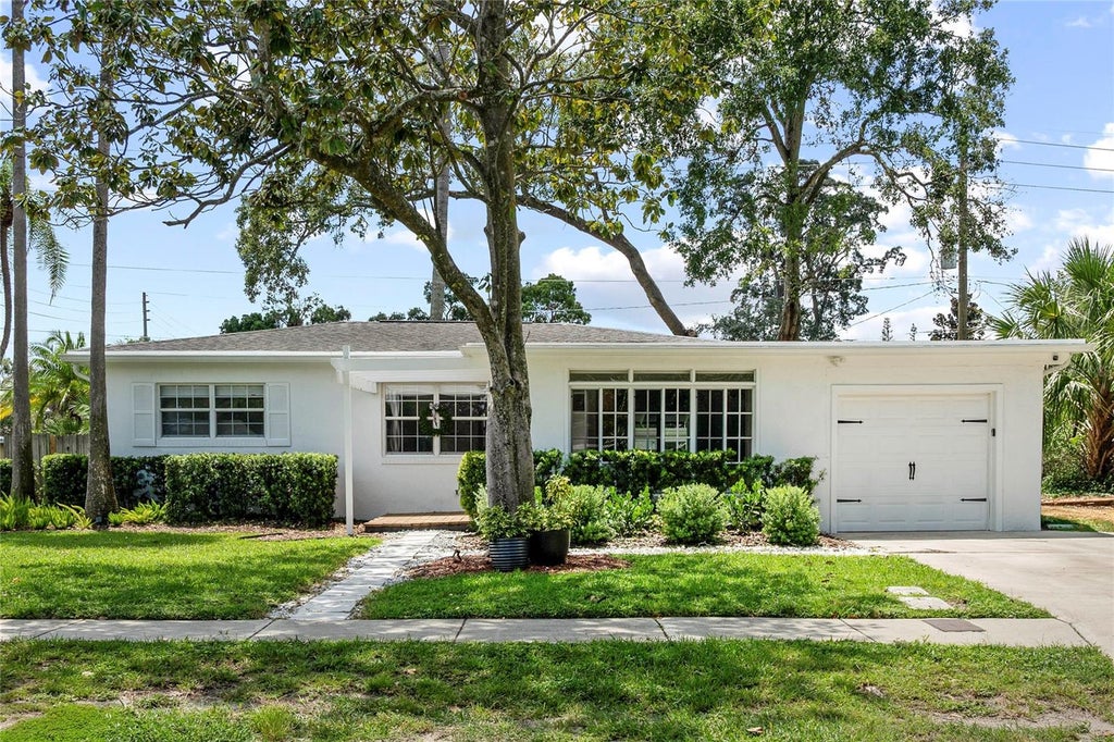 Photo of 3510 Chelsea Street, Orlando, FL 32803 (MLS # O6433366)