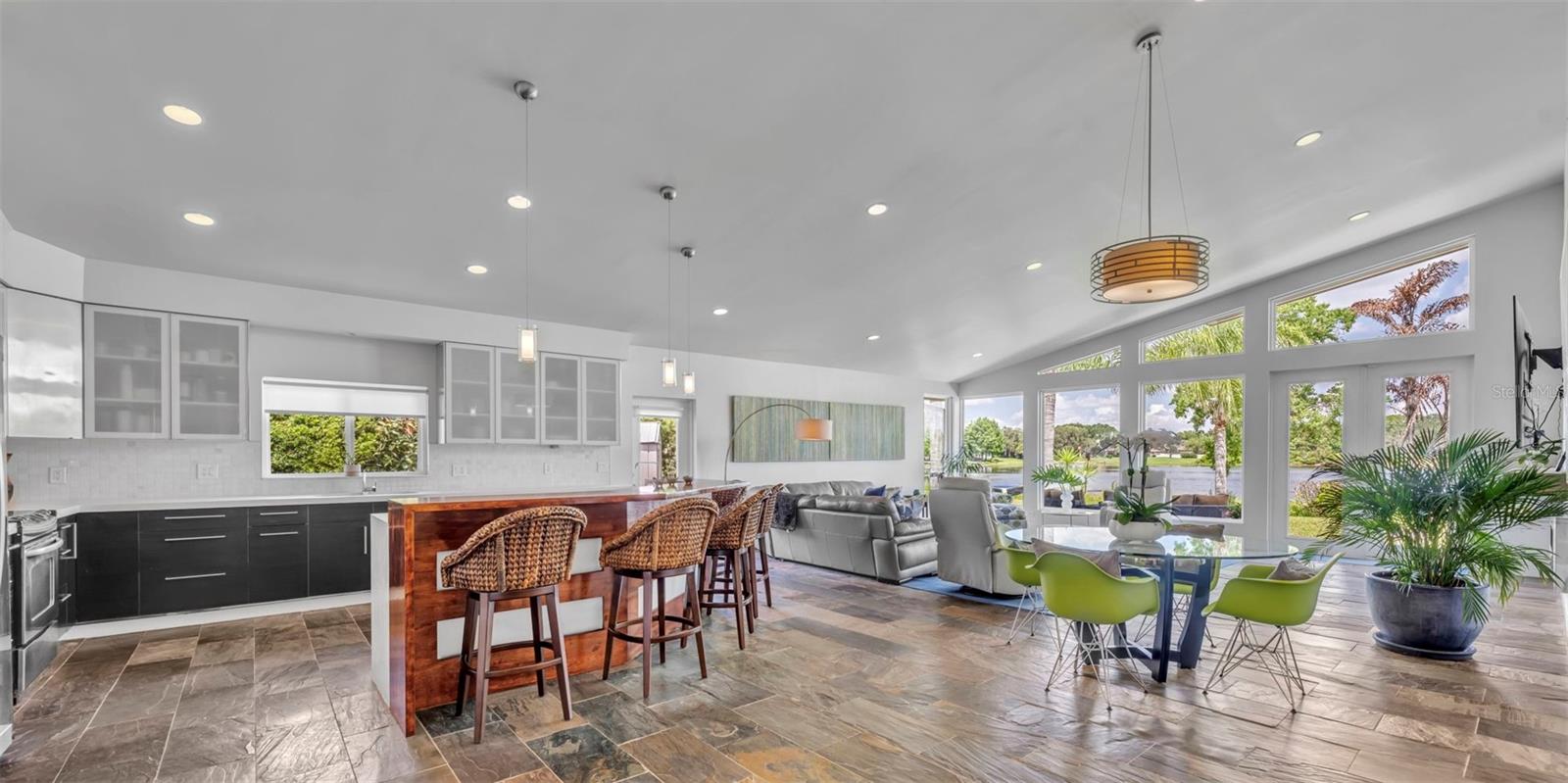SOUTH LAKEMONT SHORES - Residential