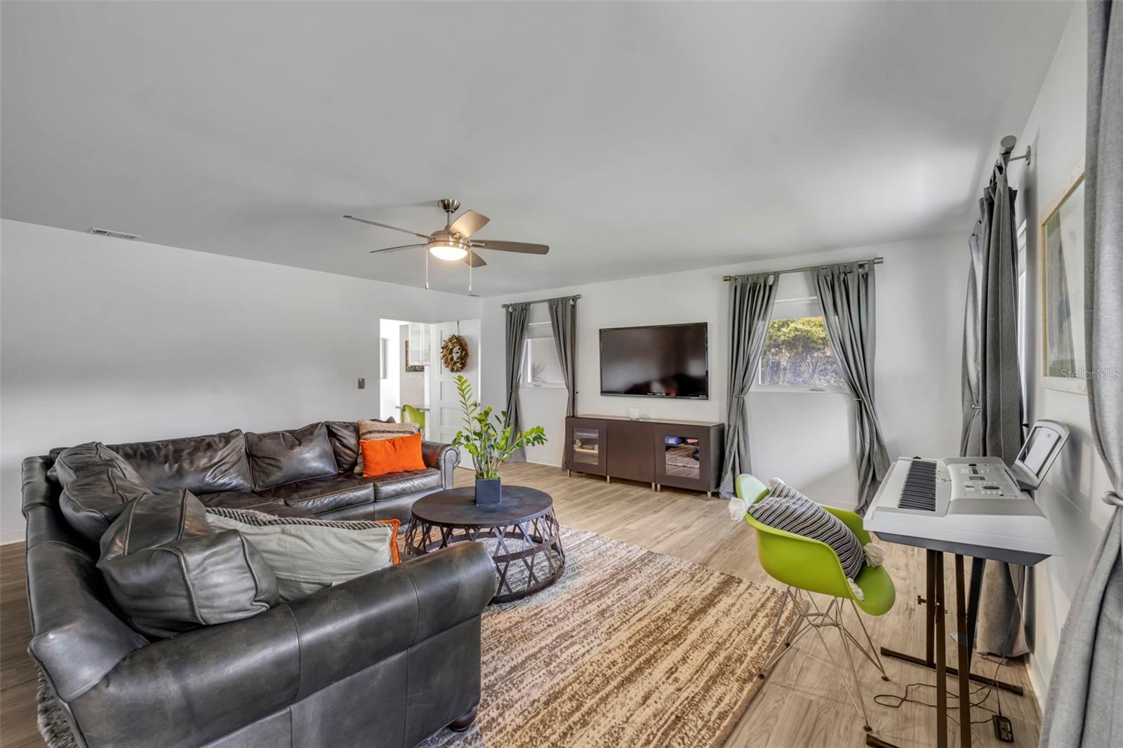SOUTH LAKEMONT SHORES - Residential