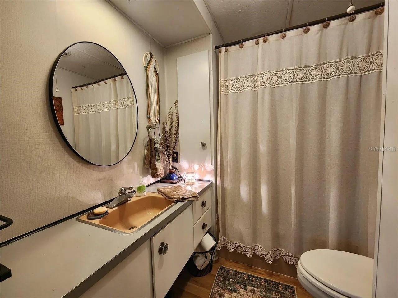 LAKE SEMINOLE ESTATES MOBILE HOME PARK UNREC - Residential