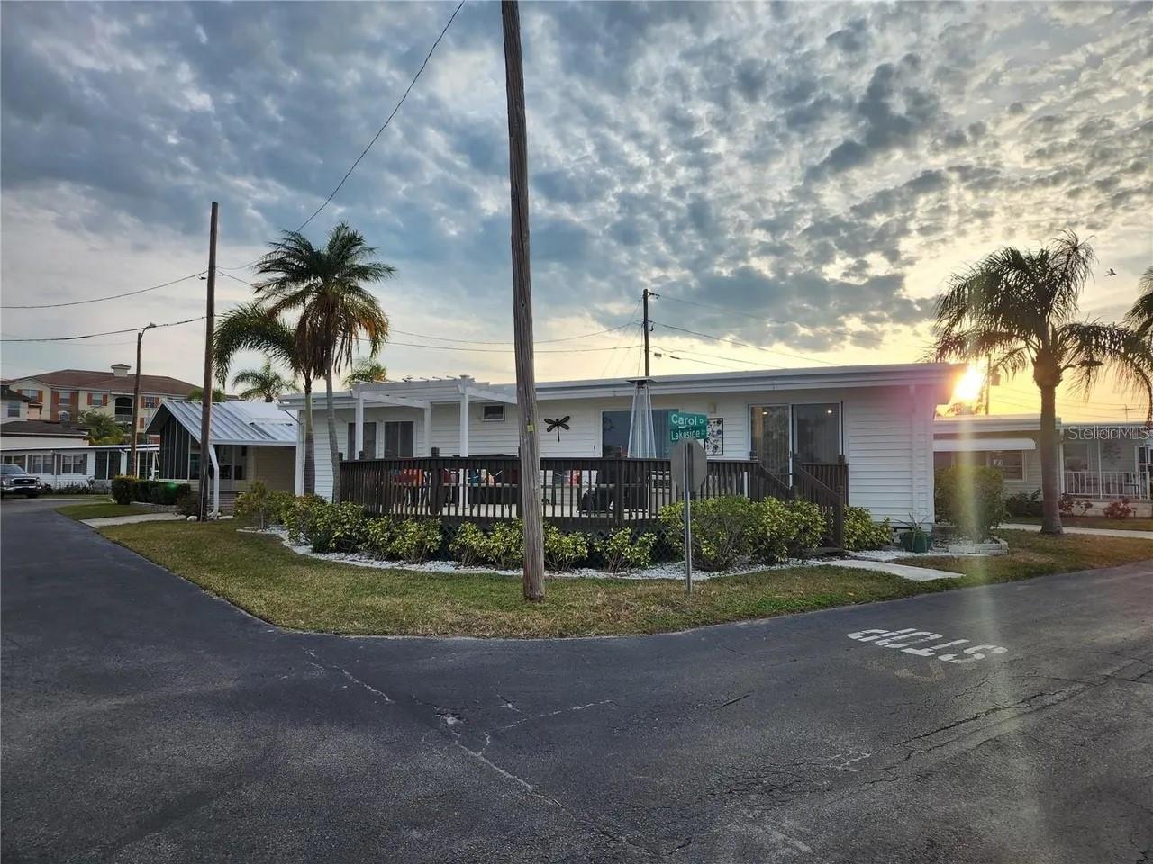 LAKE SEMINOLE ESTATES MOBILE HOME PARK UNREC - Residential