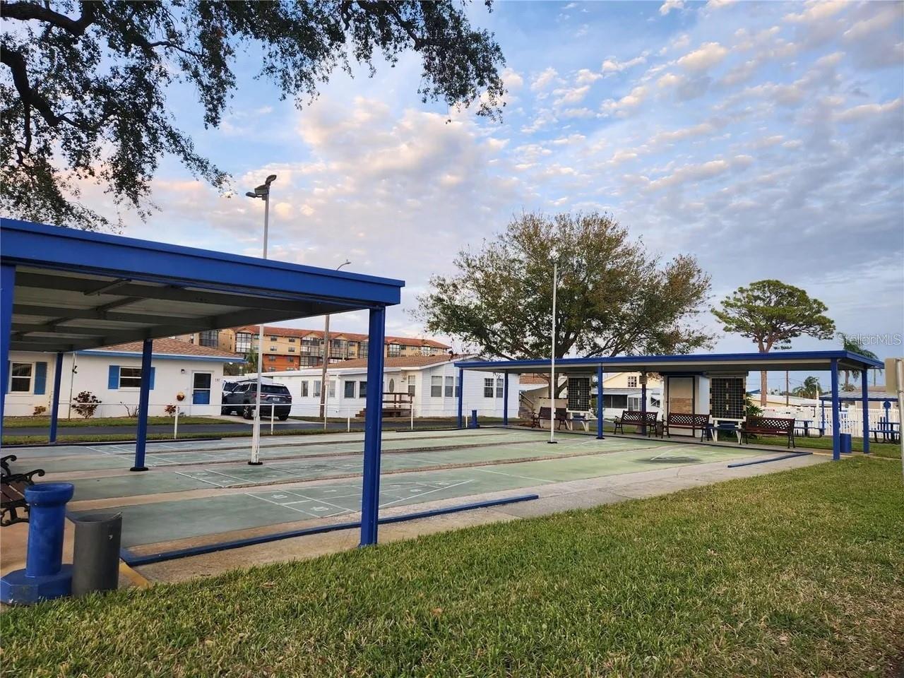 LAKE SEMINOLE ESTATES MOBILE HOME PARK UNREC - Residential