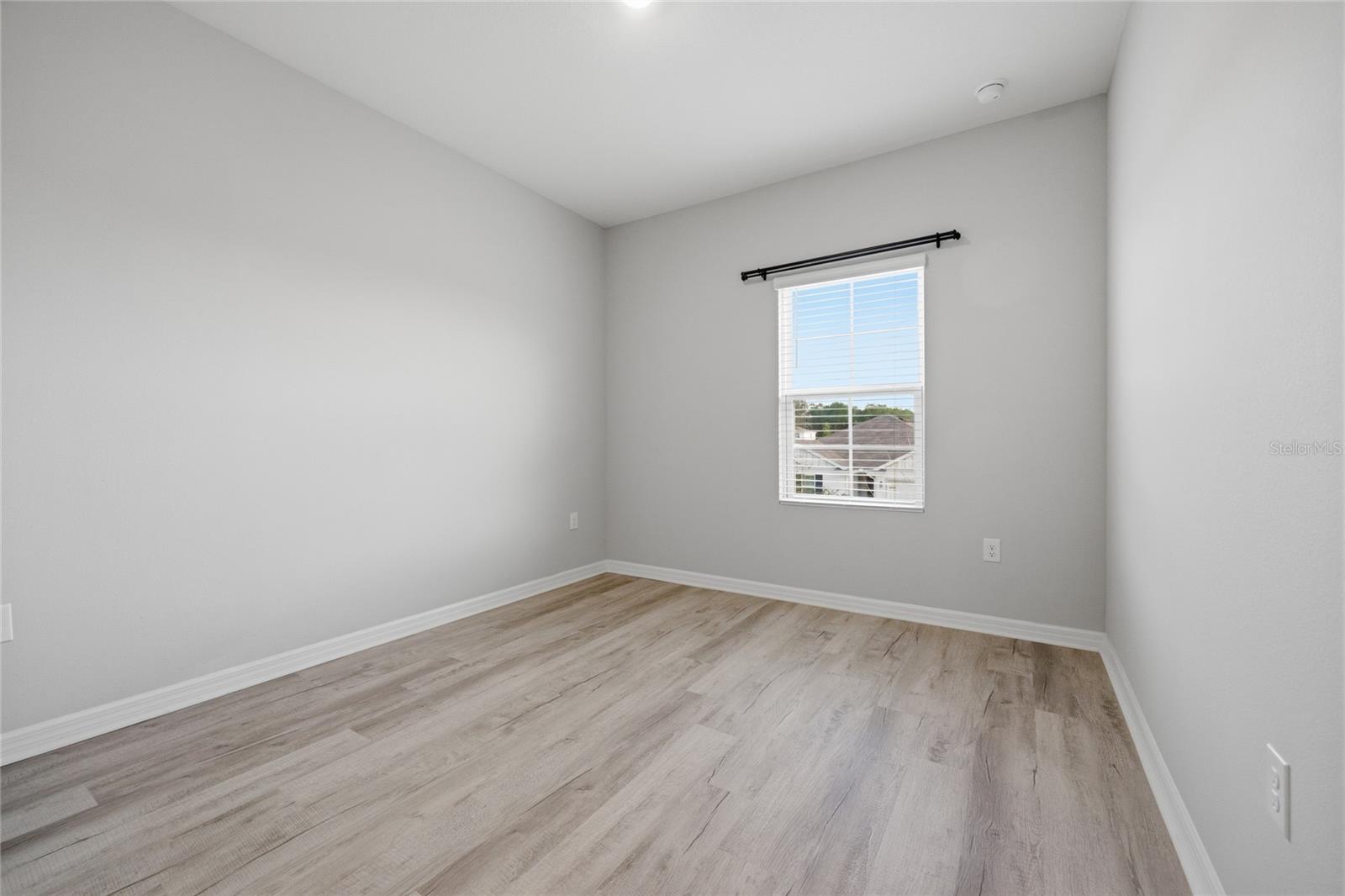 BRIARWOOD PH 1 PB 37 PG 33 - Residential