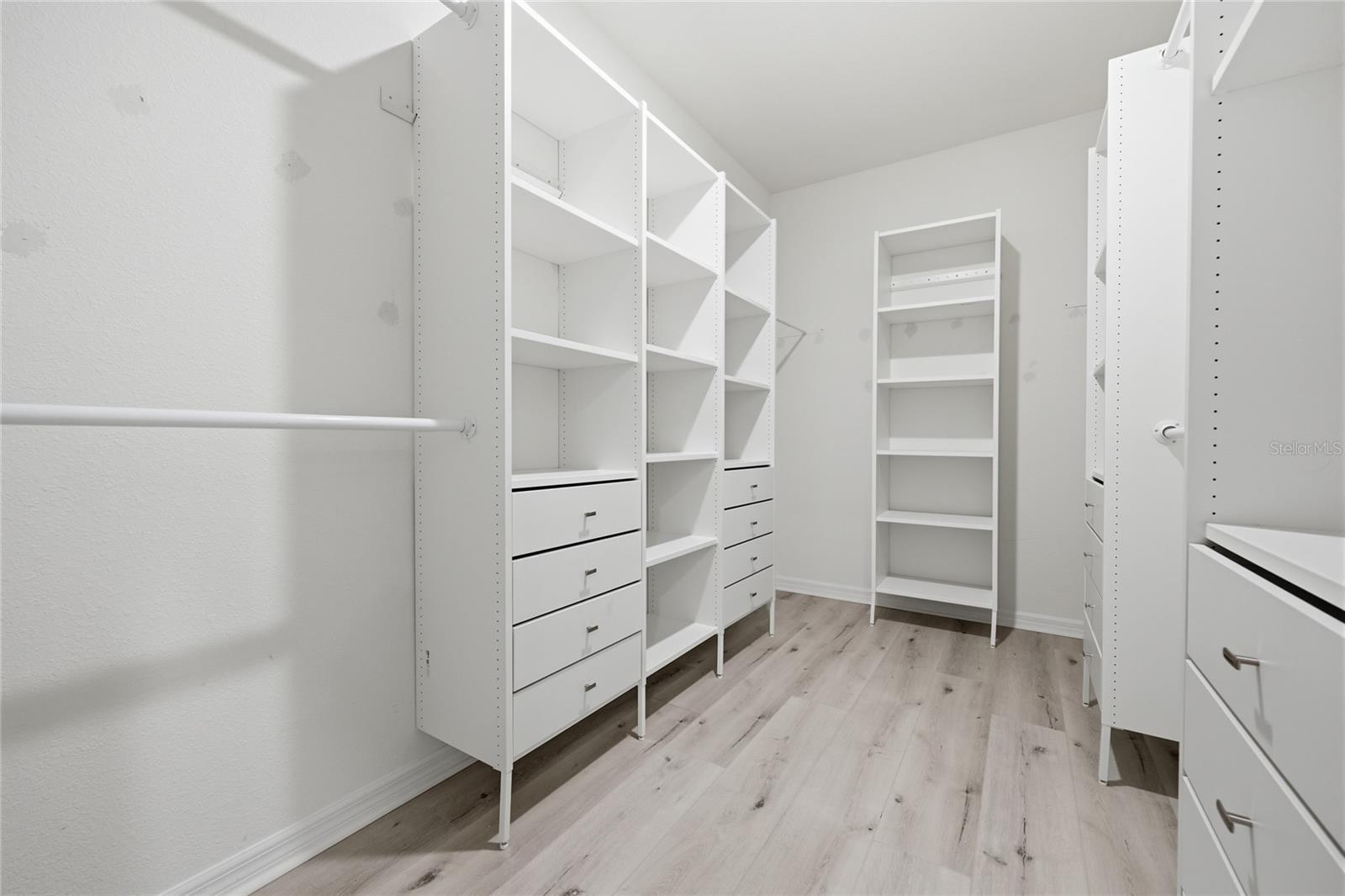 BRIARWOOD PH 1 PB 37 PG 33 - Residential