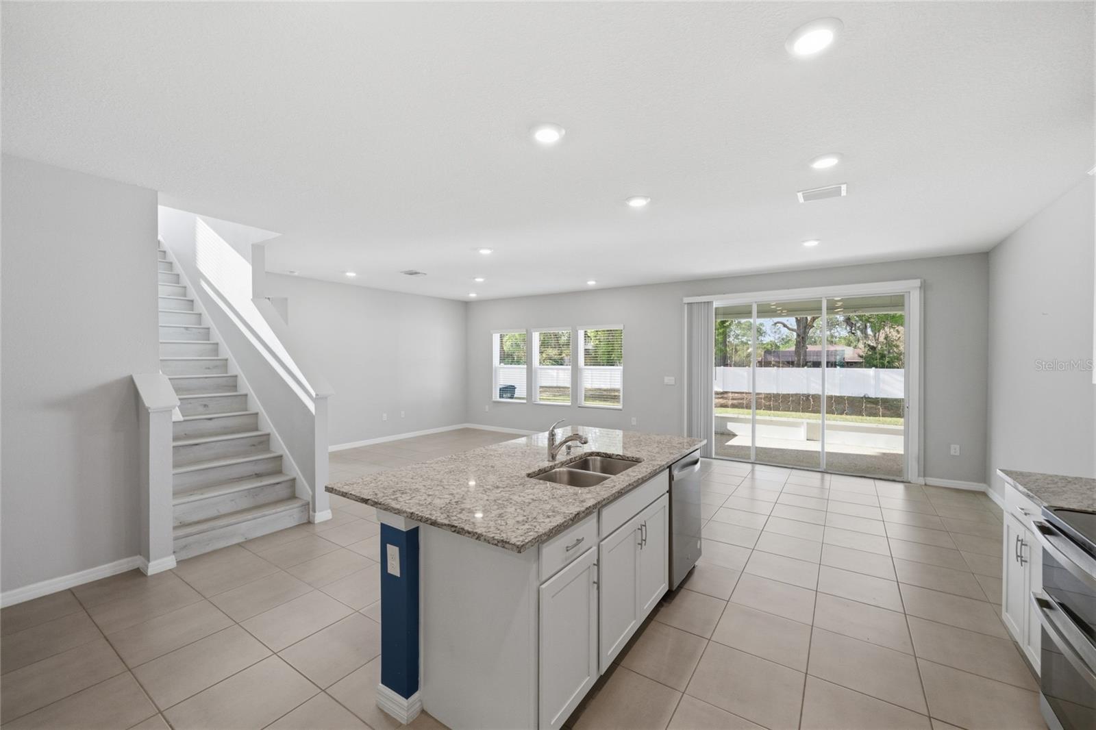 BRIARWOOD PH 1 PB 37 PG 33 - Residential