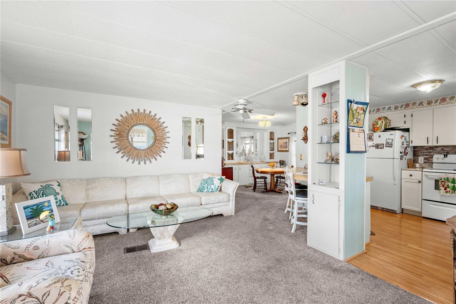 OAKS ROYAL MOBILE HOME SUB - Residential