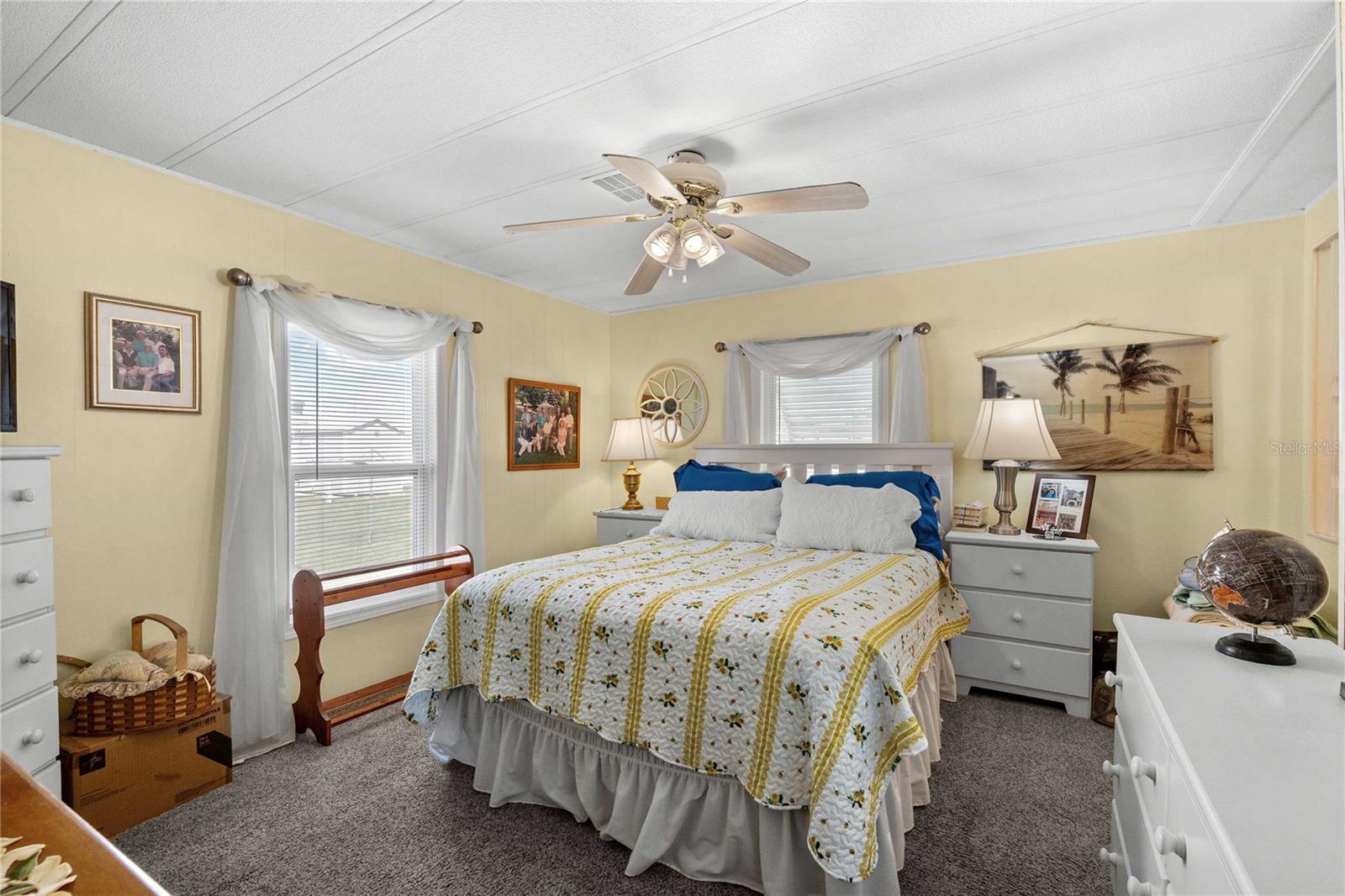 OAKS ROYAL MOBILE HOME SUB - Residential