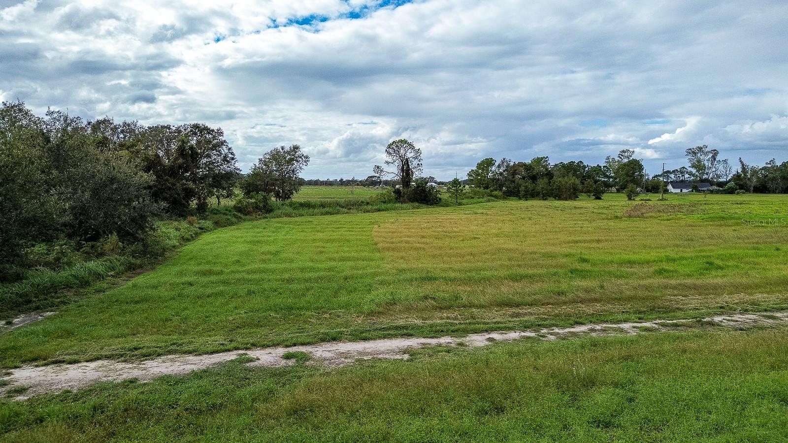 WAHNETA FARMS - Land