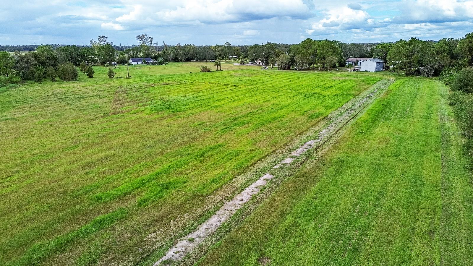 WAHNETA FARMS - Land