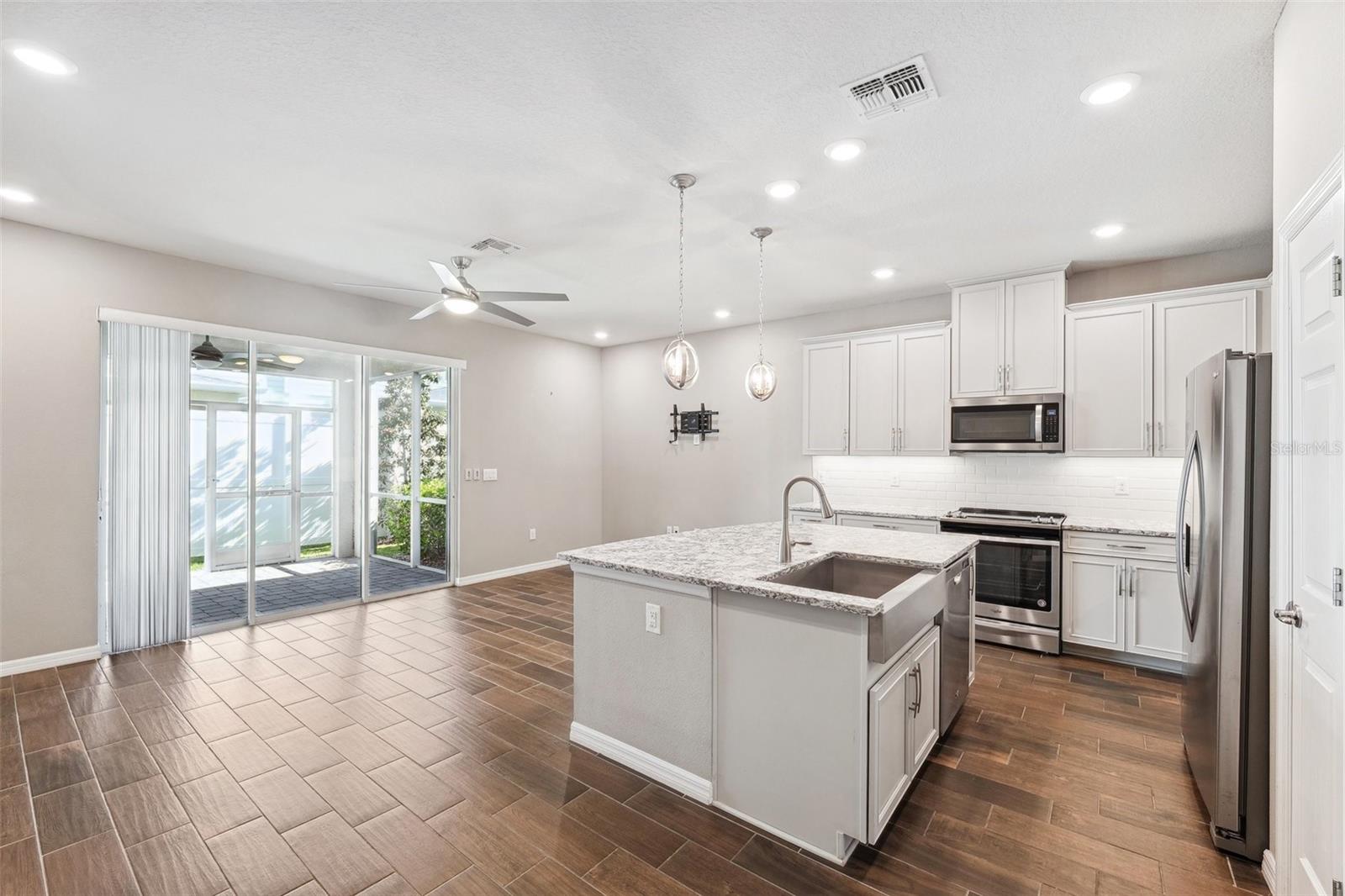 1103 CORAL LANE