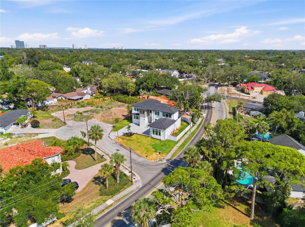 Photo of 4702 W San Carlos Street, Tampa, FL 33629 (MLS # TB8545584)