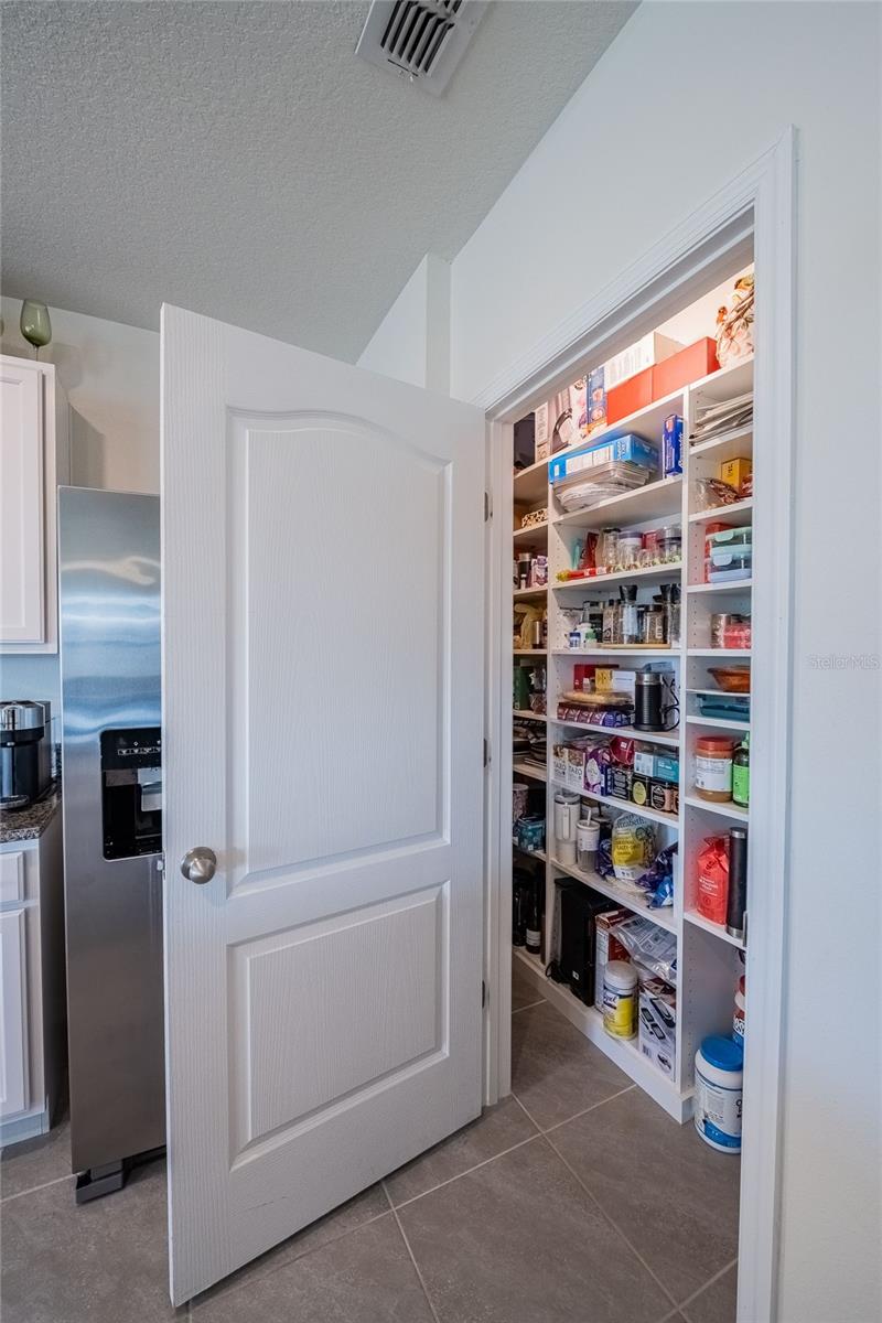 LAKES/LAUREL HLNDS PH 2B - Residential