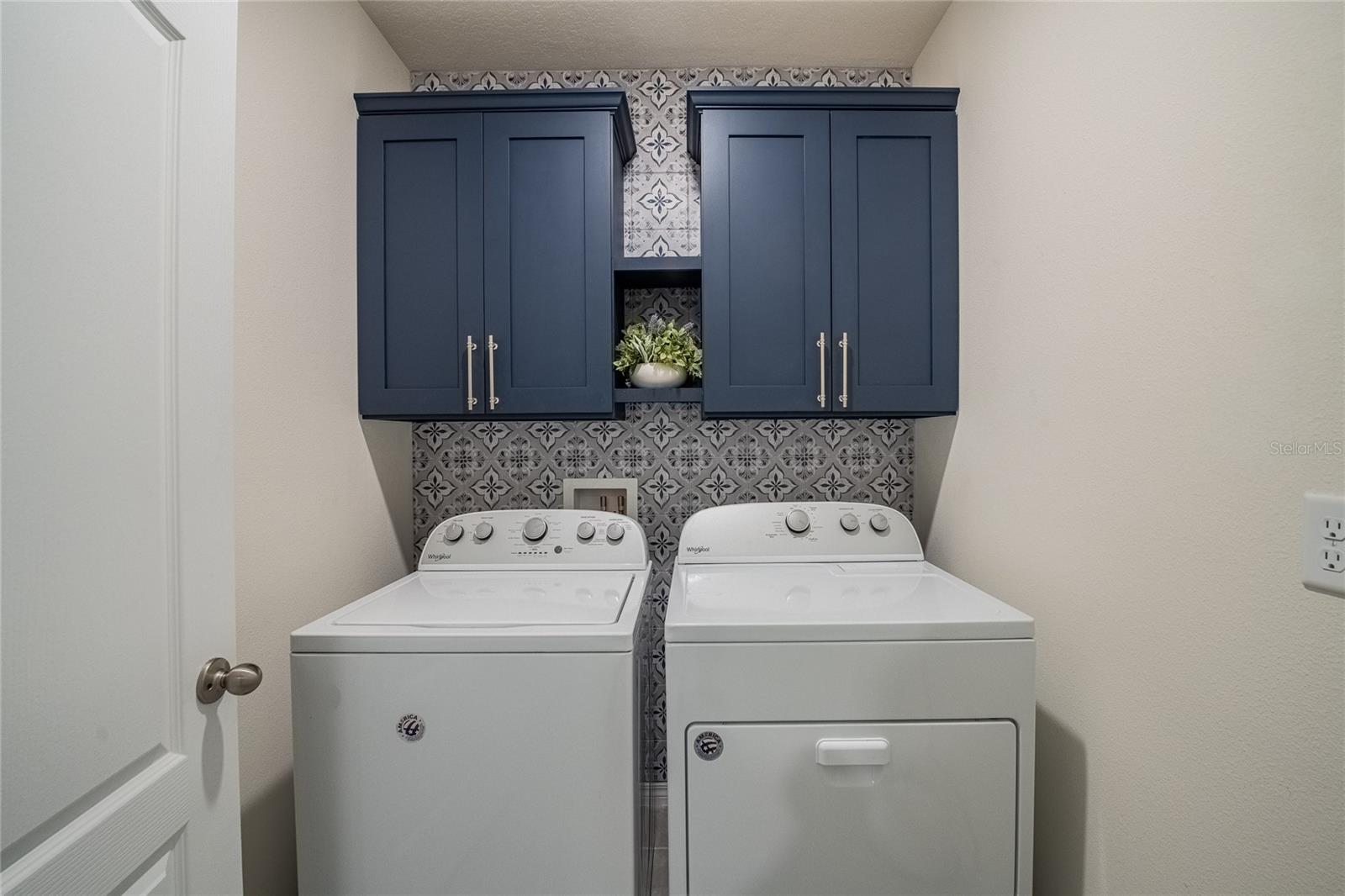 LAKES/LAUREL HLNDS PH 2B - Residential