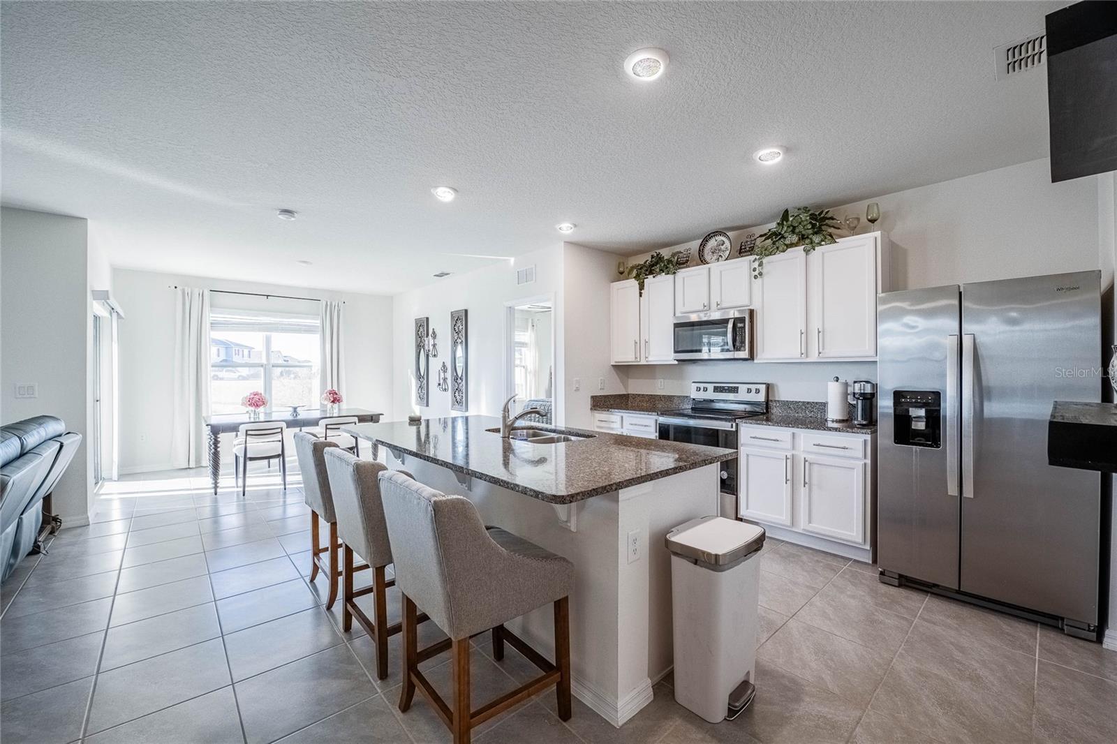 LAKES/LAUREL HLNDS PH 2B - Residential