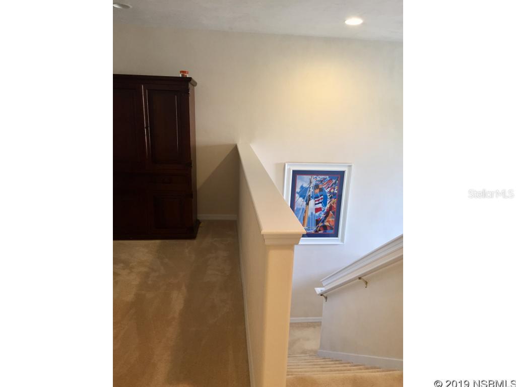 Venetian Bat Un 01 Ph 01B - Residential