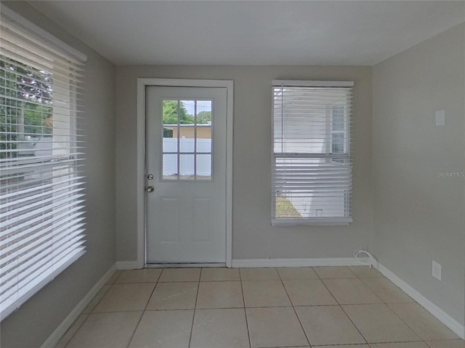 TROPIC HILLS - Residential Lease