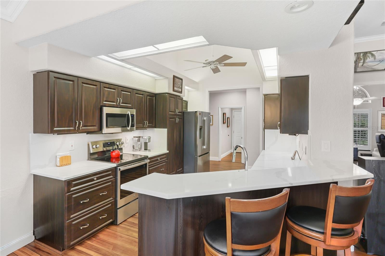 3306 LITTLE COUNTRY ROAD