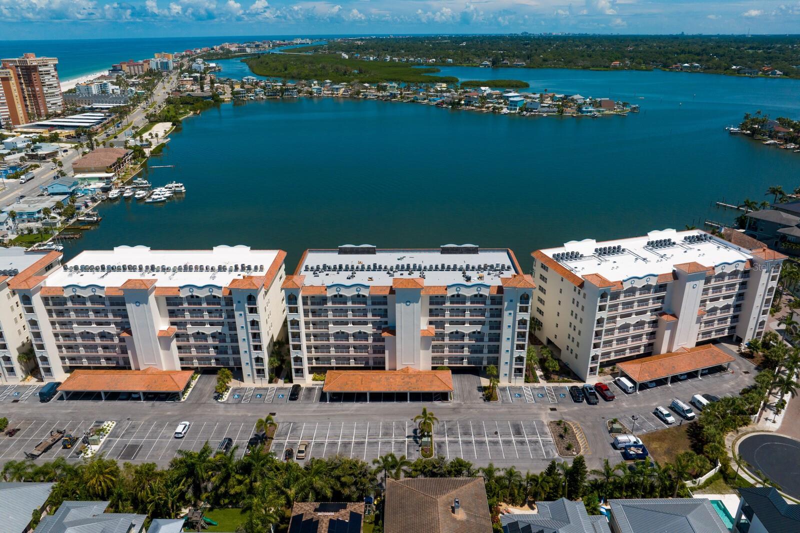 LAS BRISAS CONDO - Residential
