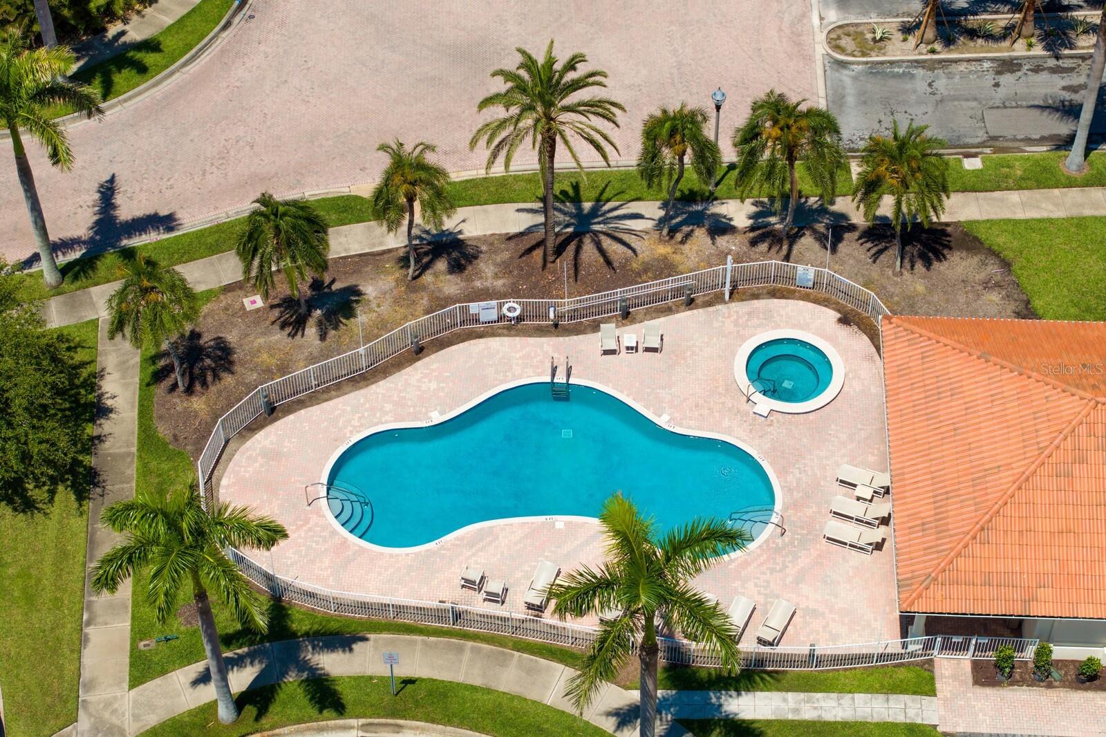 LAS BRISAS CONDO - Residential