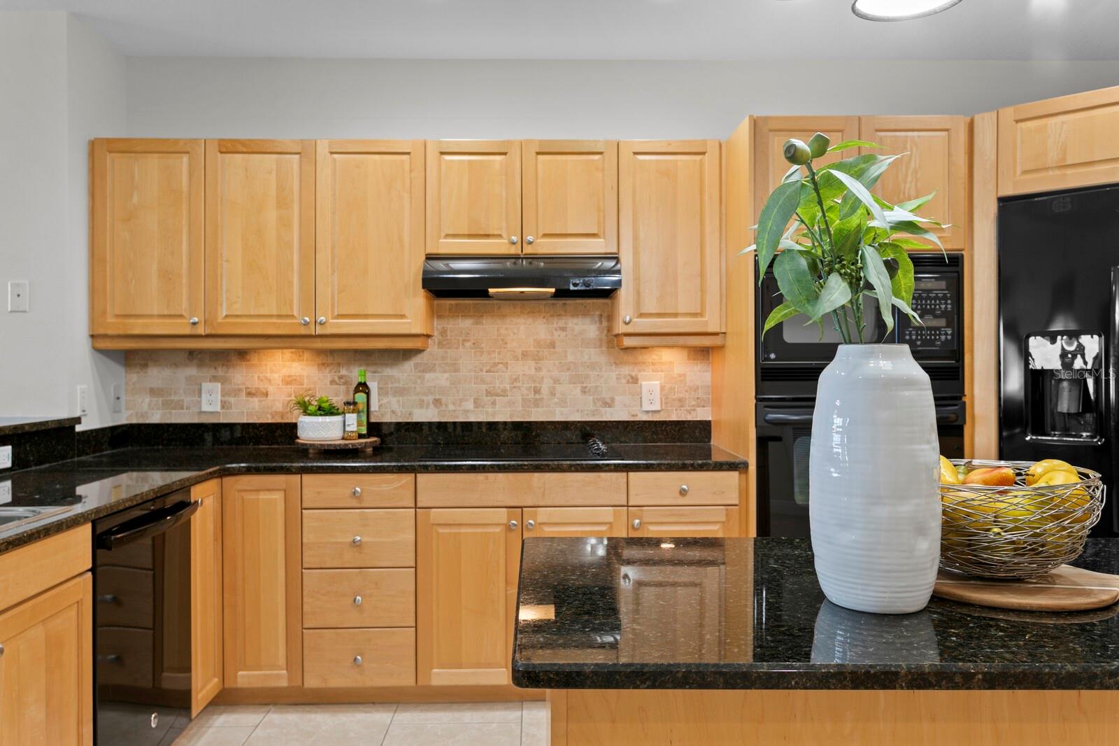 LAS BRISAS CONDO - Residential
