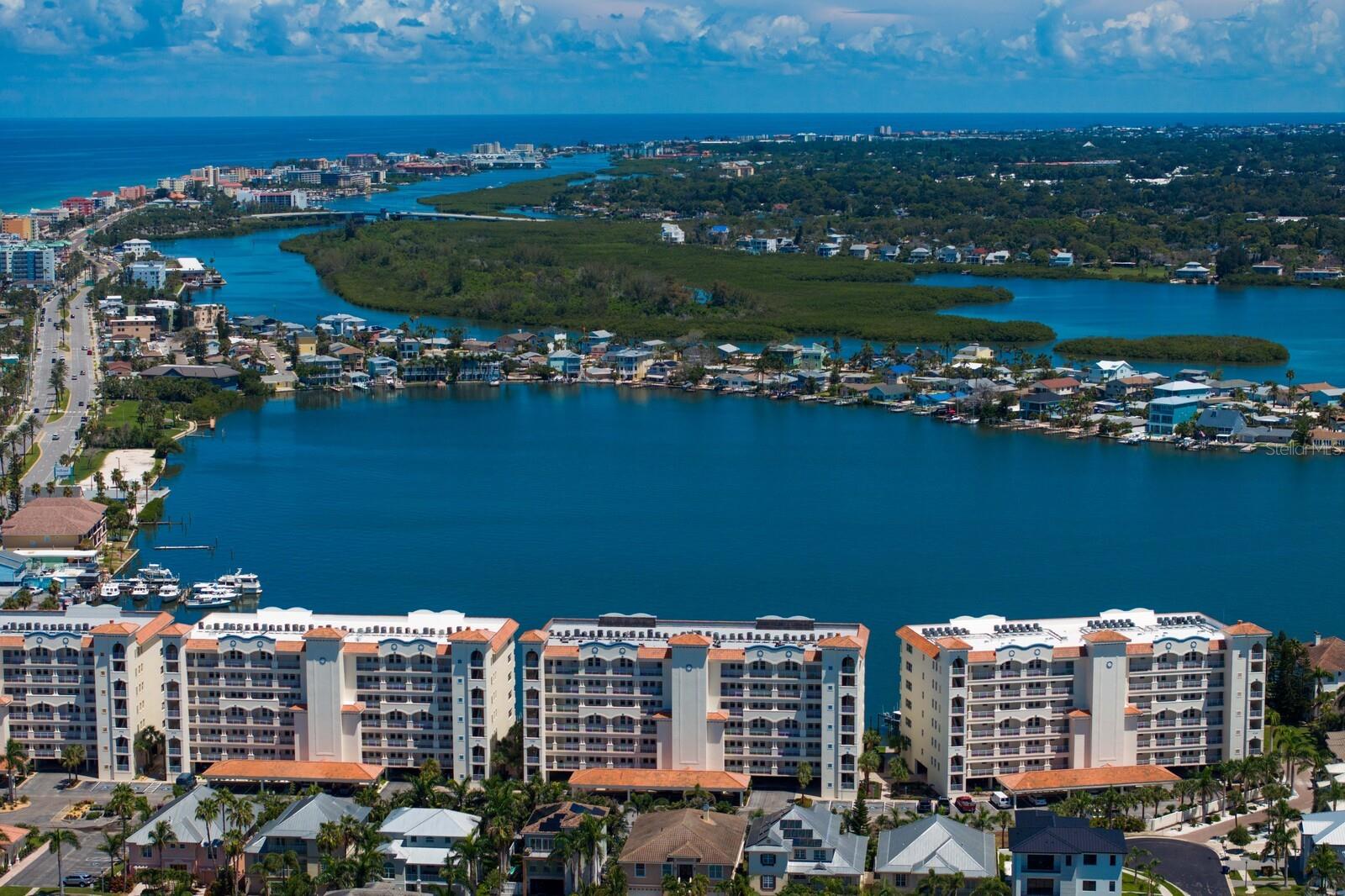 LAS BRISAS CONDO - Residential