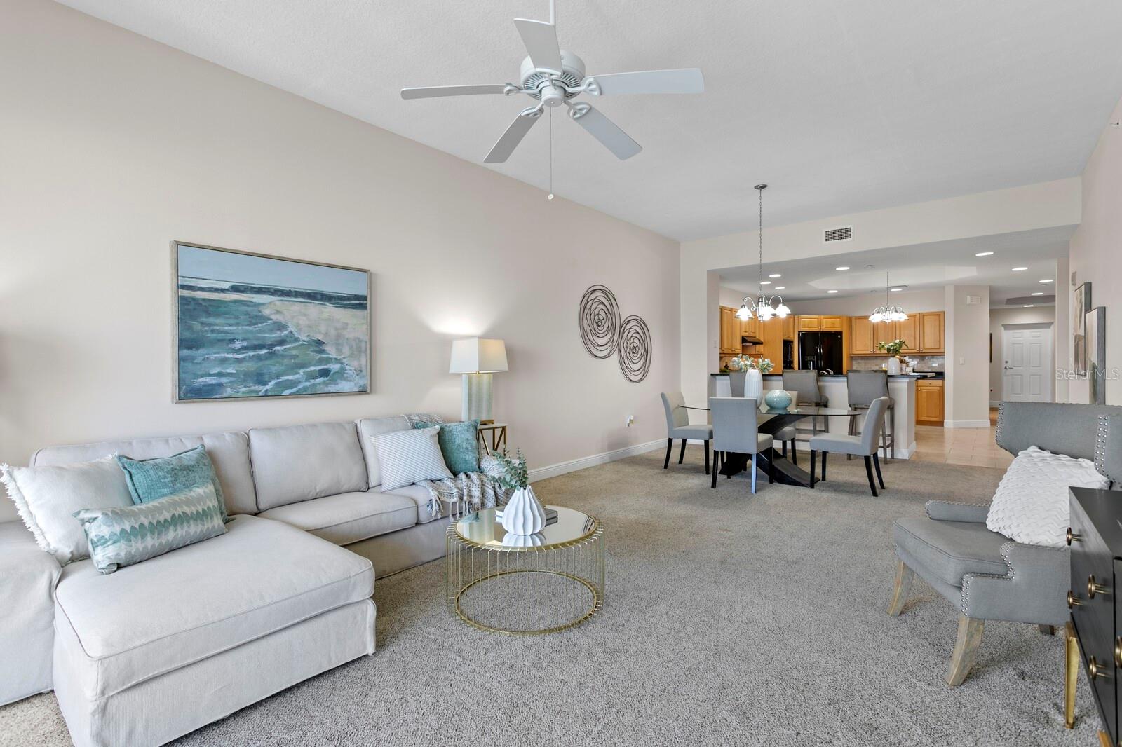 LAS BRISAS CONDO - Residential