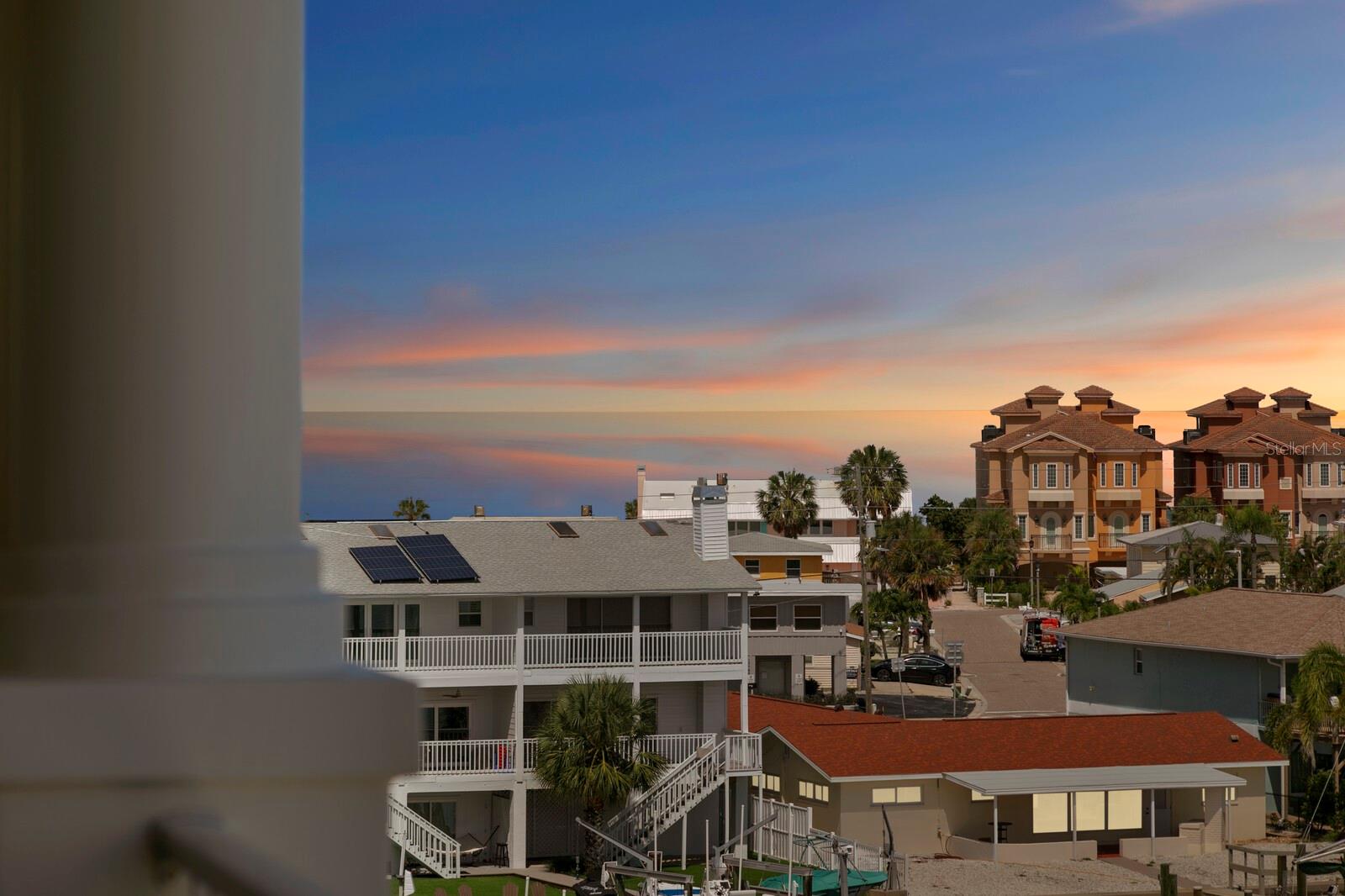 LAS BRISAS CONDO - Residential