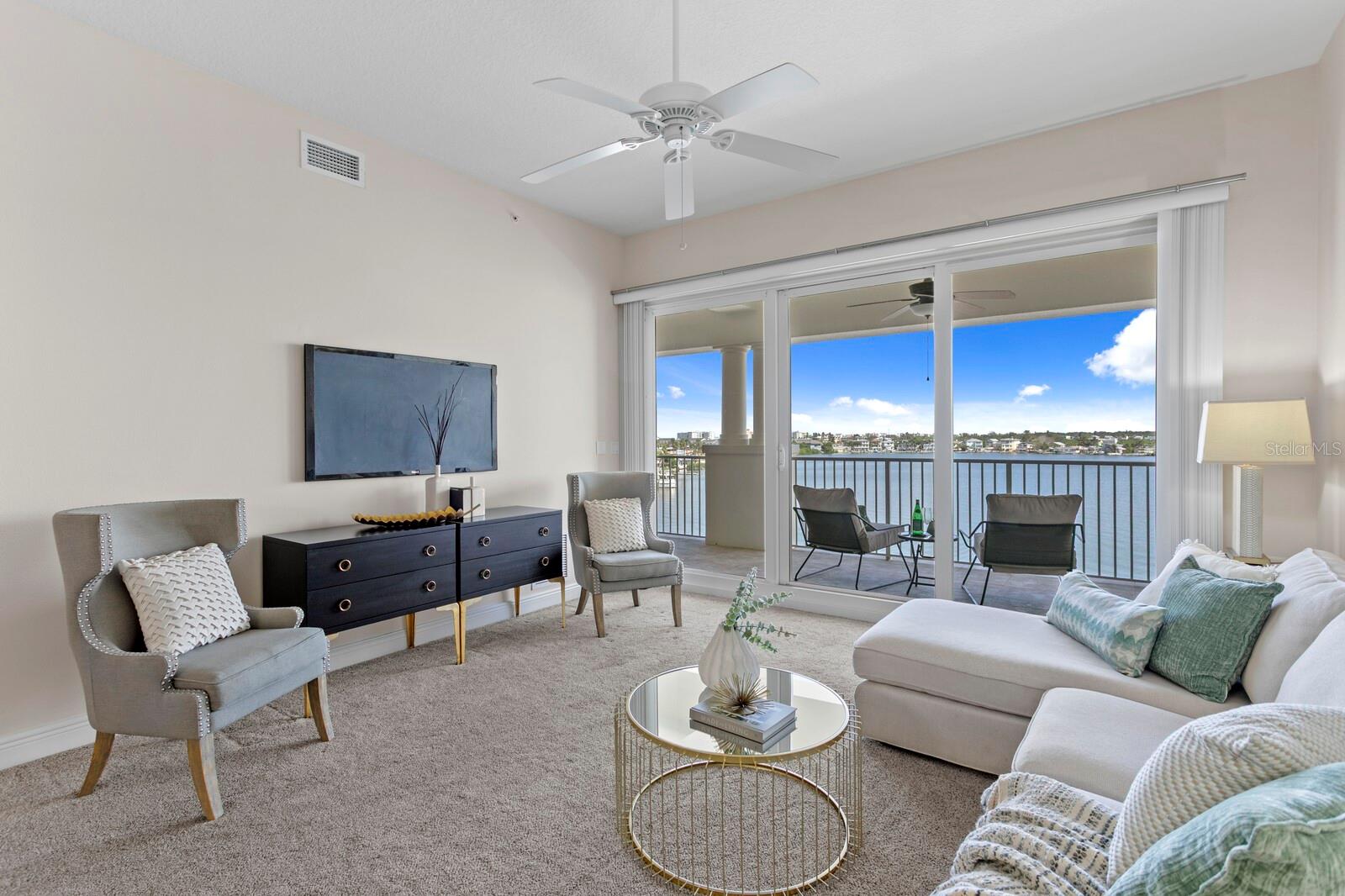 LAS BRISAS CONDO - Residential