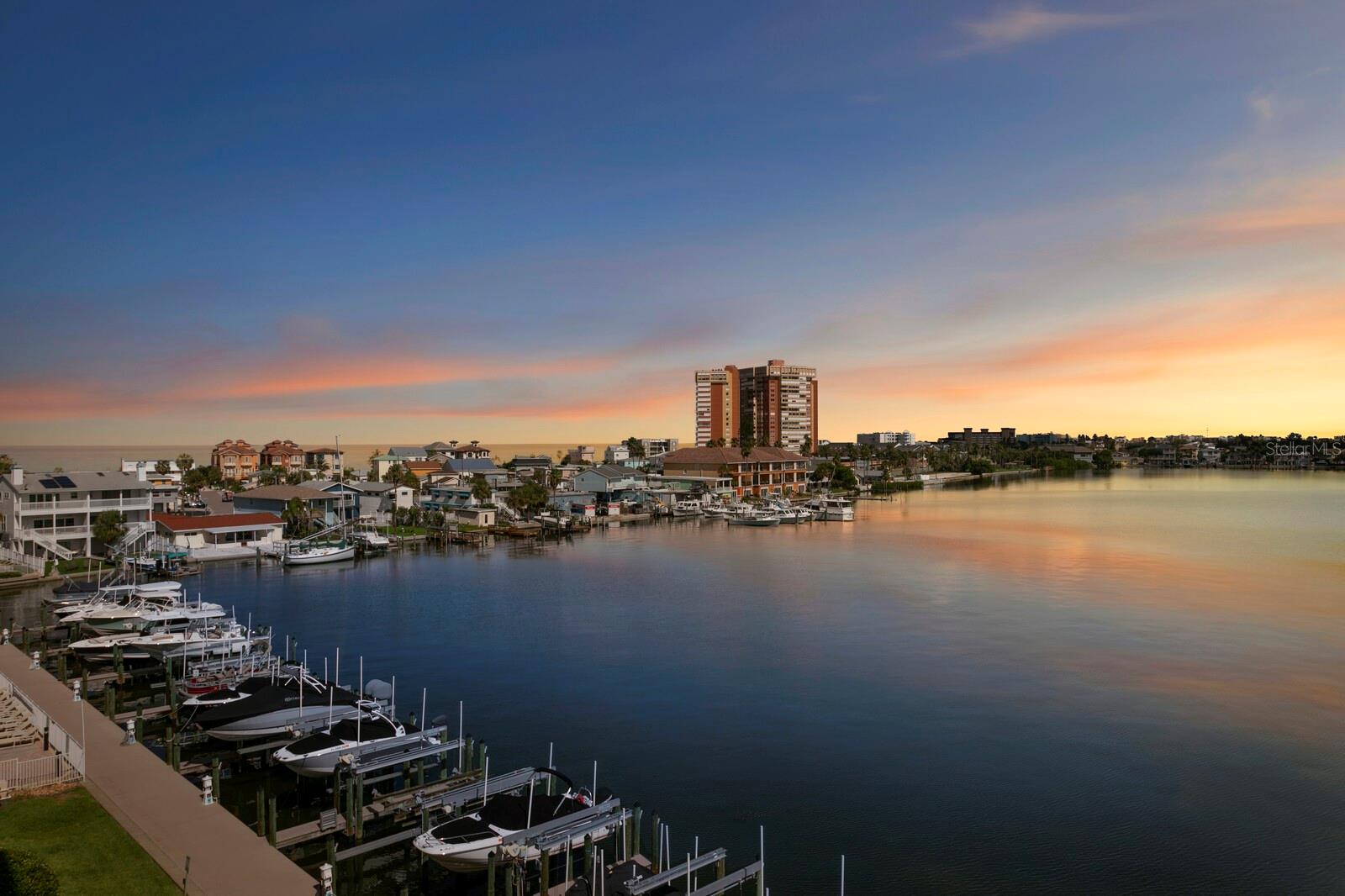 LAS BRISAS CONDO - Residential