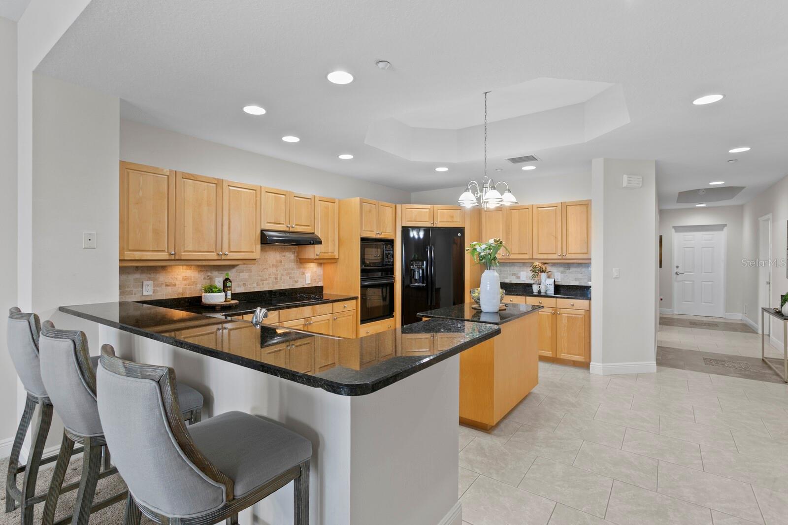 LAS BRISAS CONDO - Residential