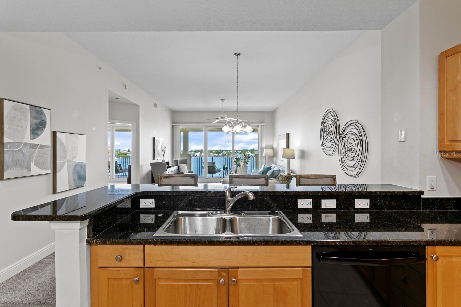 LAS BRISAS CONDO - Residential