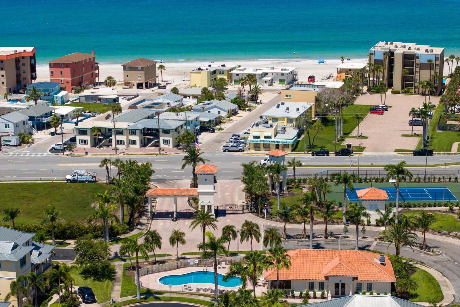 LAS BRISAS CONDO - Residential