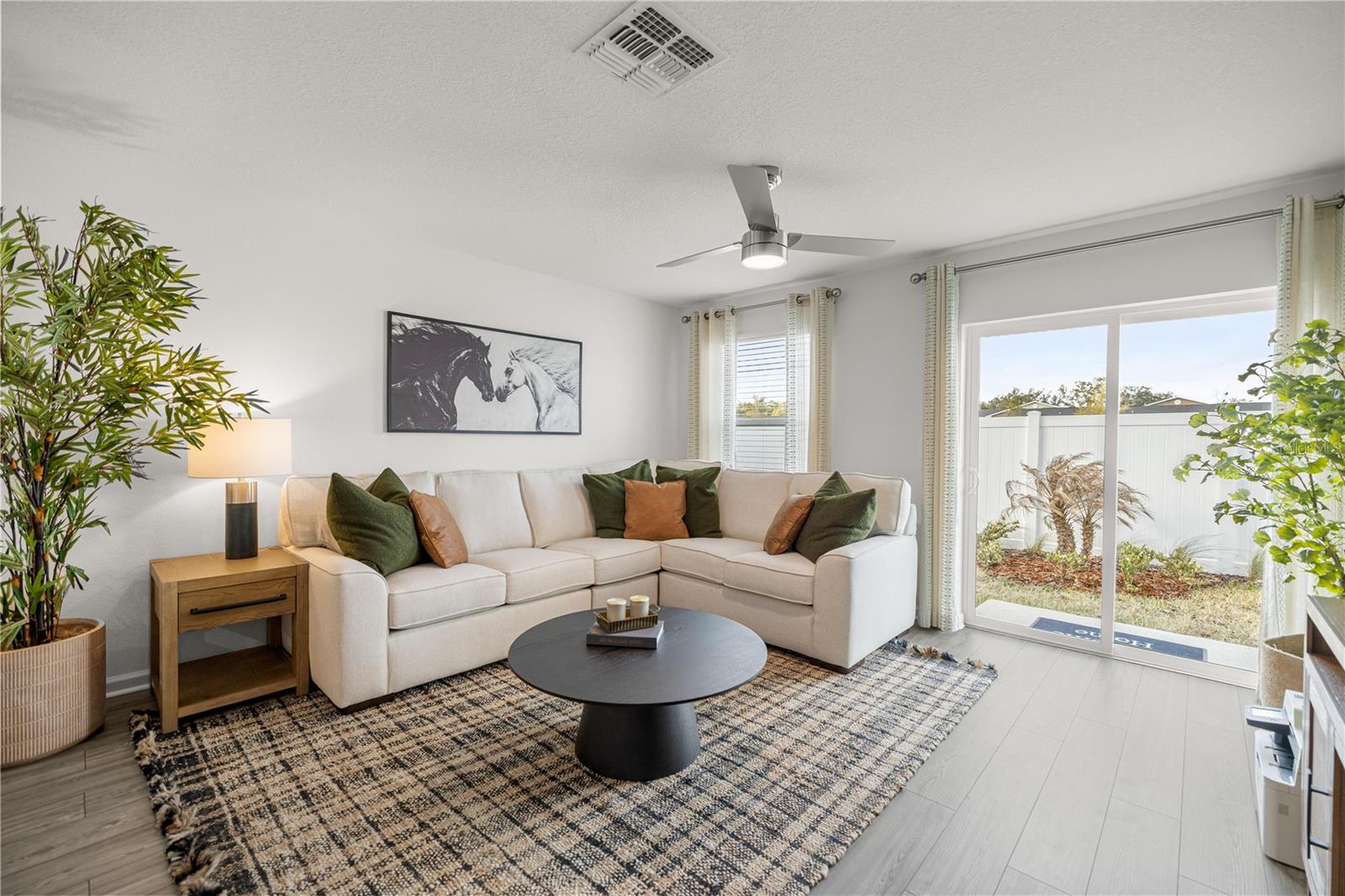 PIONEER RANCH WELLTON - Residential