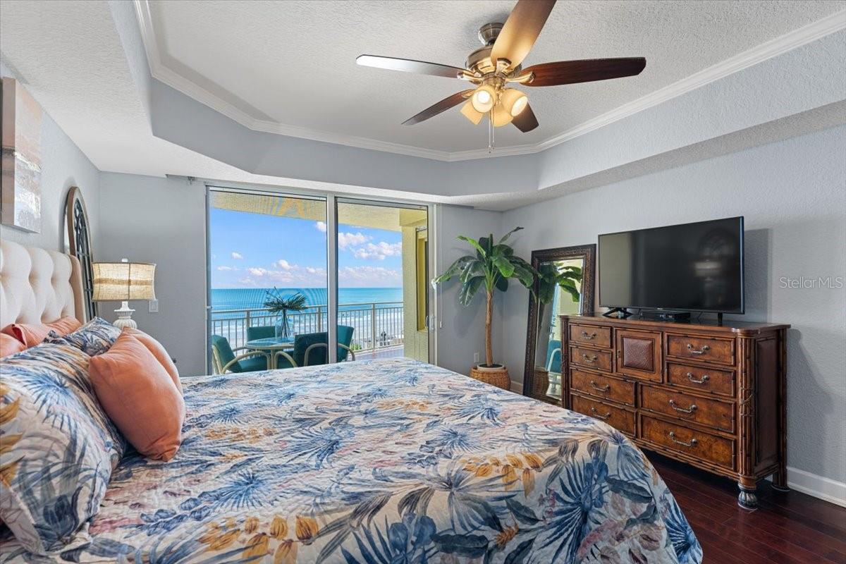 Island Crowne Condo - Residential