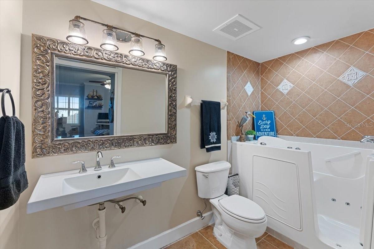 Island Crowne Condo - Residential