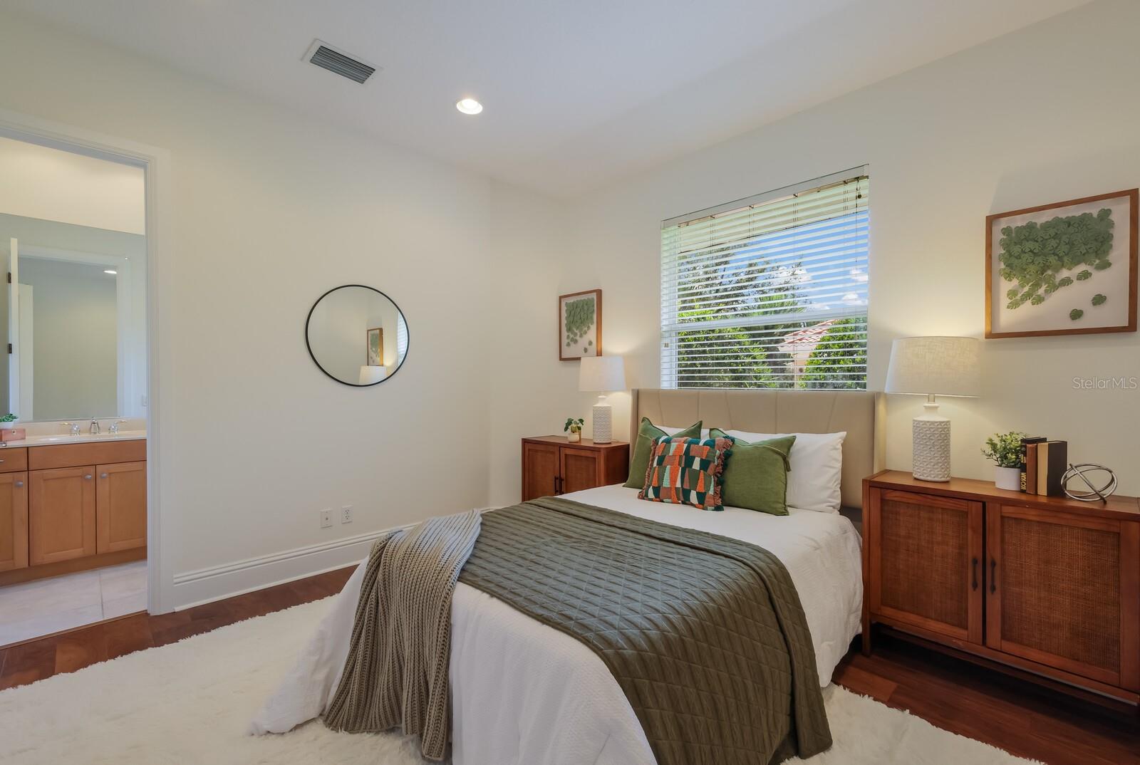 UNIVERSITY PARK - Residential