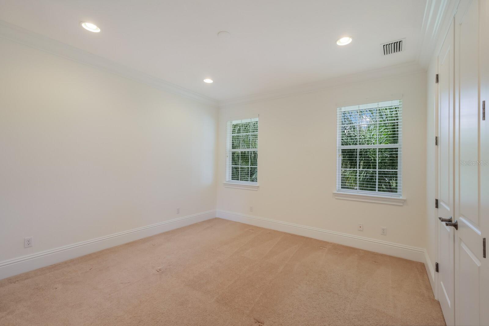 UNIVERSITY PARK - Residential