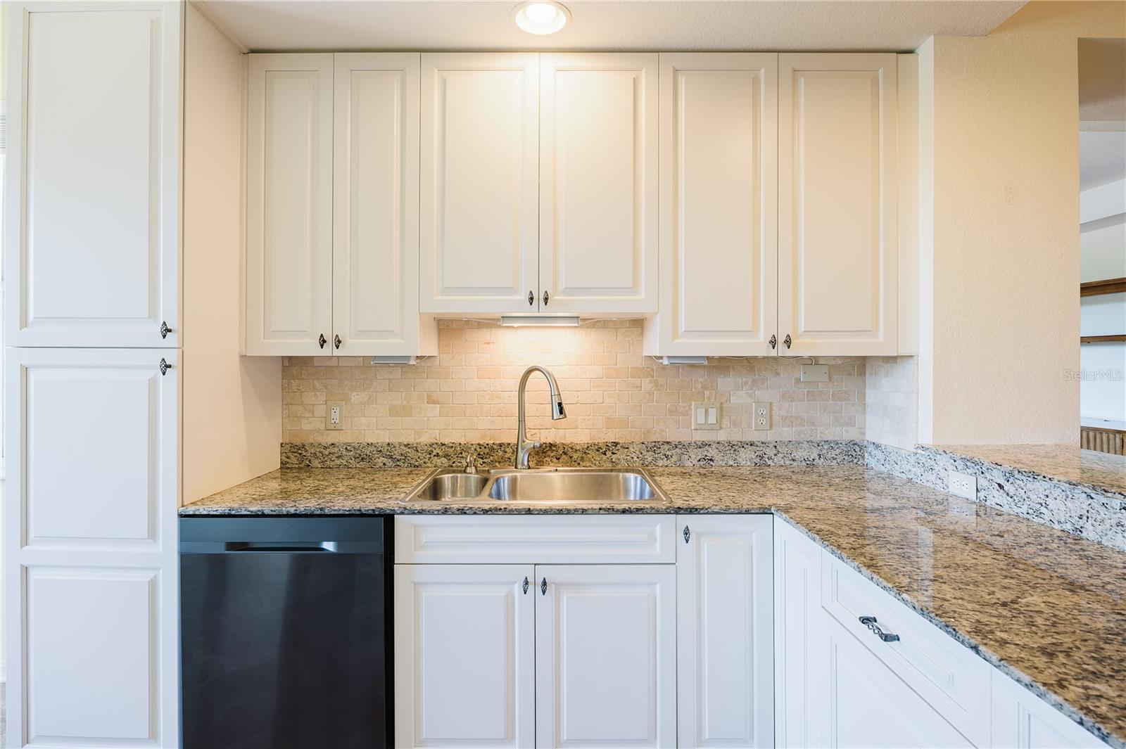 FOUNTAIN COURT PH 01 - Residential