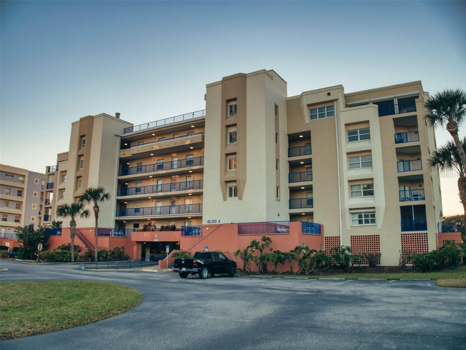 OCEAN WALK/NEW SMYRNA BCH - Residential