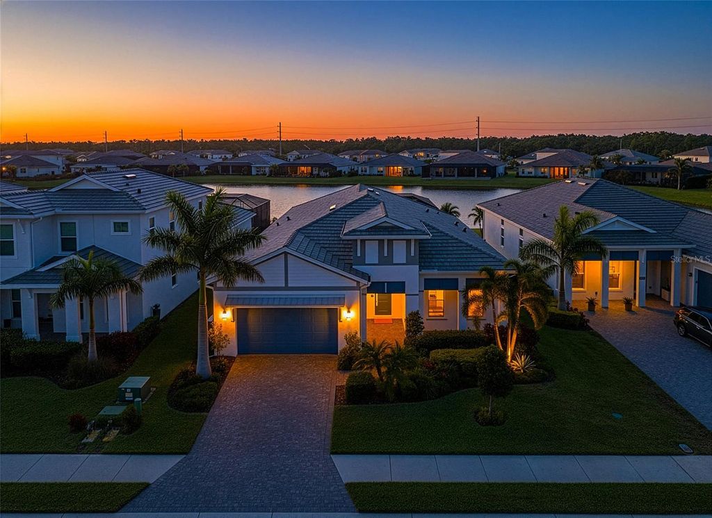 Photo of 8063 Redonda Loop, Bradenton, FL 34202 (MLS # A4667738)