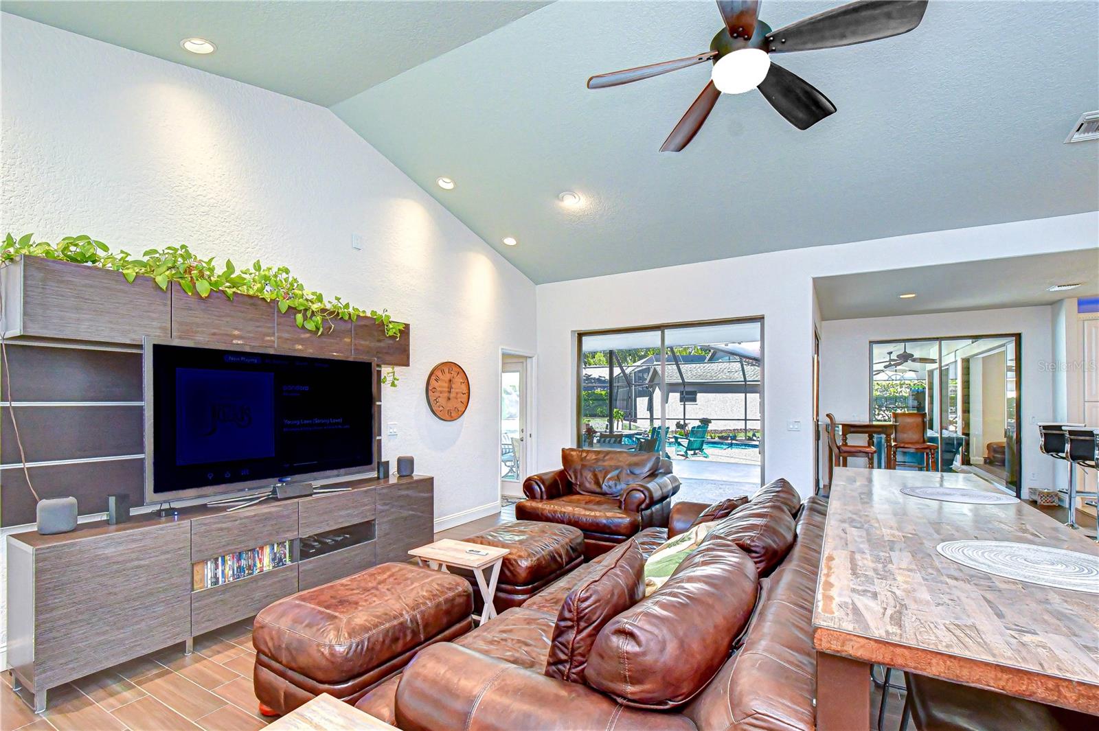 TAMPA PALMS UNIT 2A - Residential