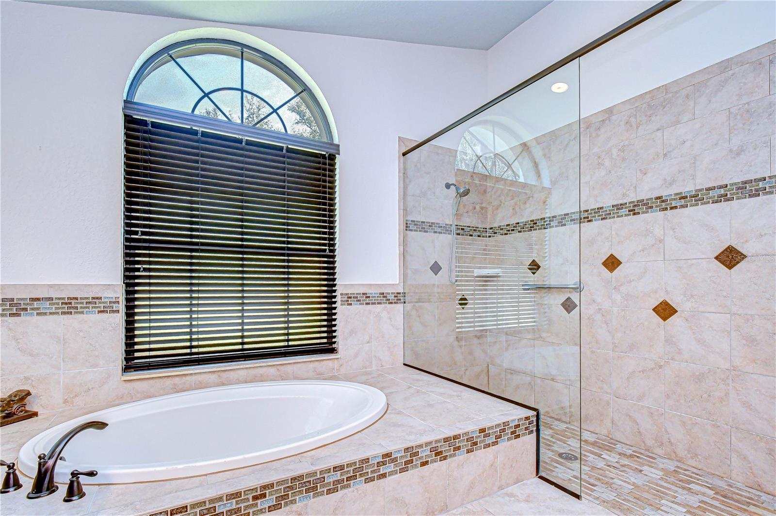 TAMPA PALMS UNIT 2A - Residential